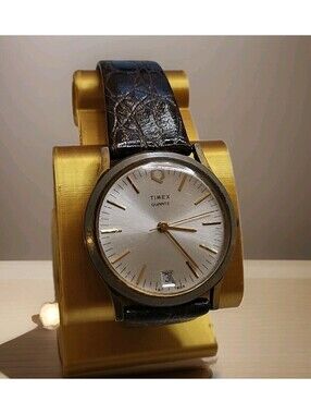 Vintage Timex Q - Quick Set - M Cell - Mens Watch - New Battery Works Great 33mm